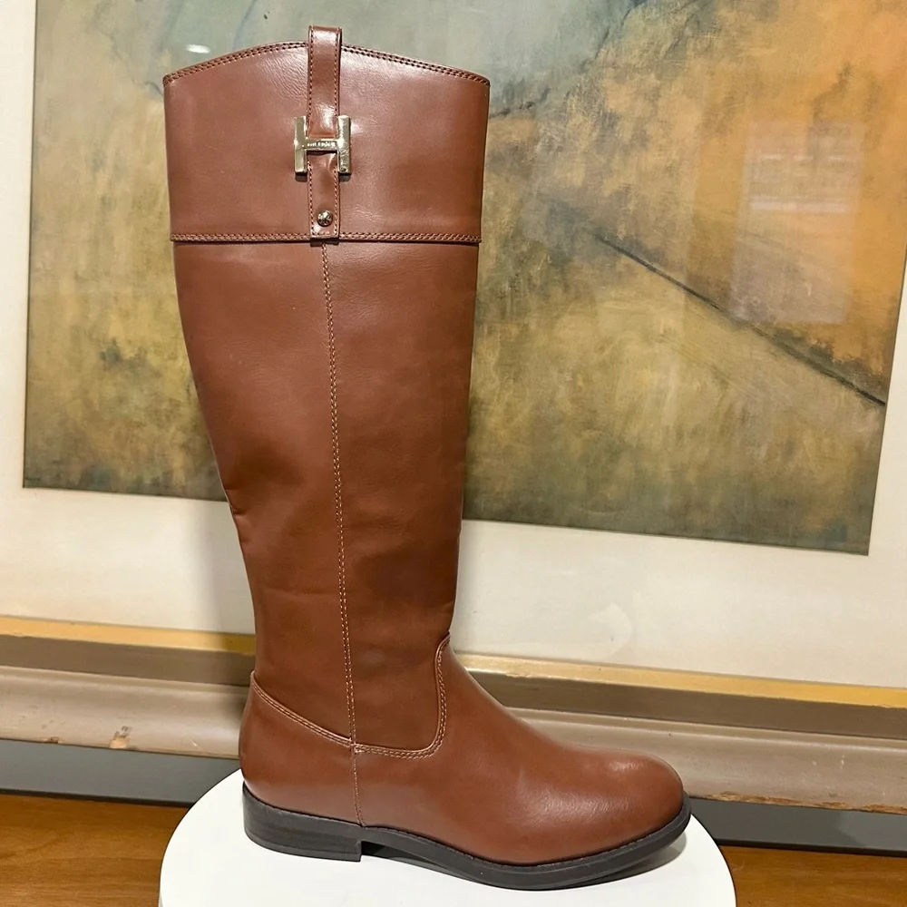 🌸TOMMY HILFIGER🌸 Shyenne Boots In Brown Size: 5.5